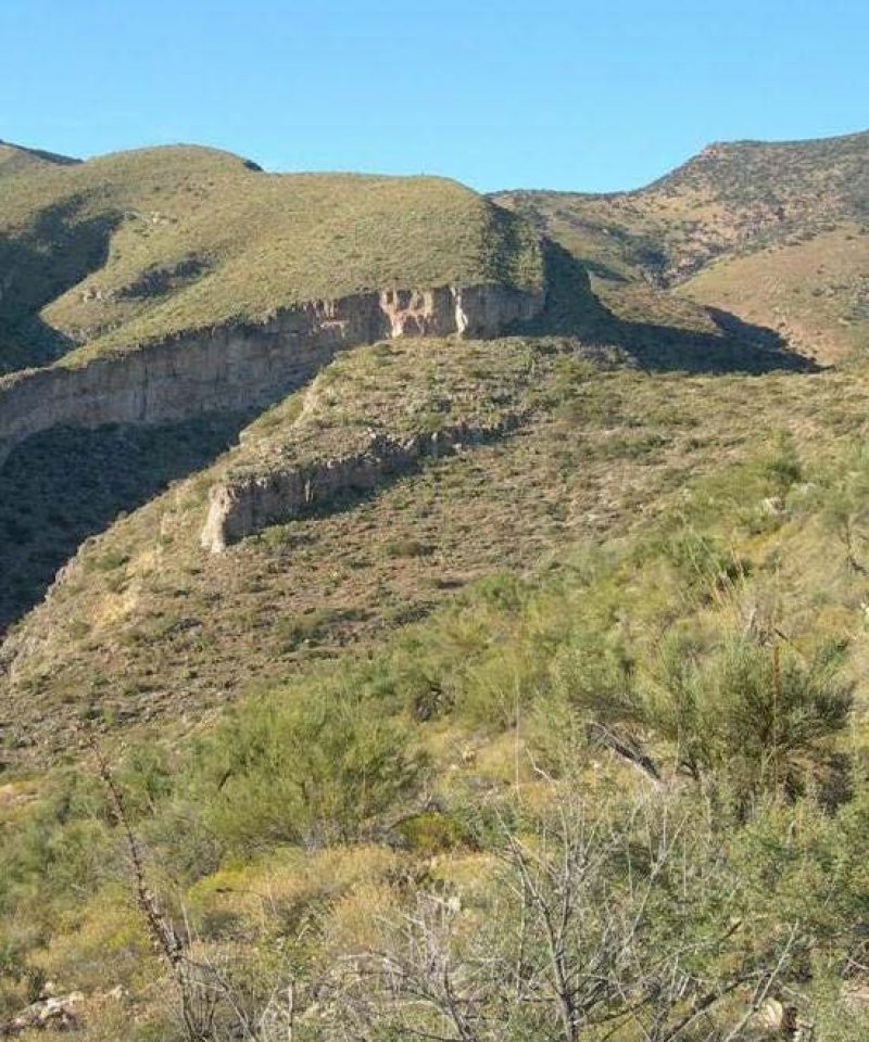 R038XA105AZ Limestone Hills 12-16pz